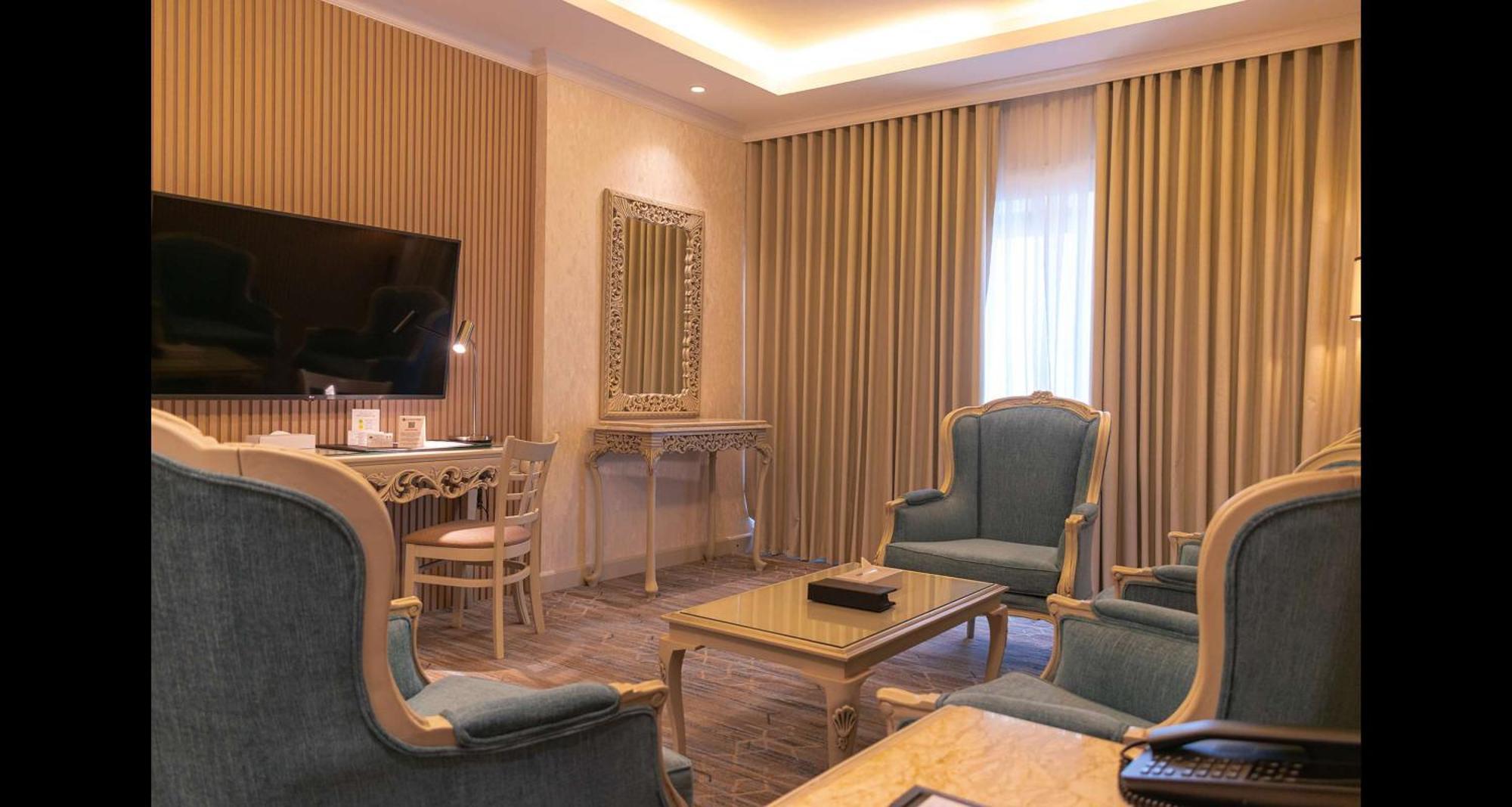 Best Western Plus Jeddah Hotel Madinah Road Bagian luar foto