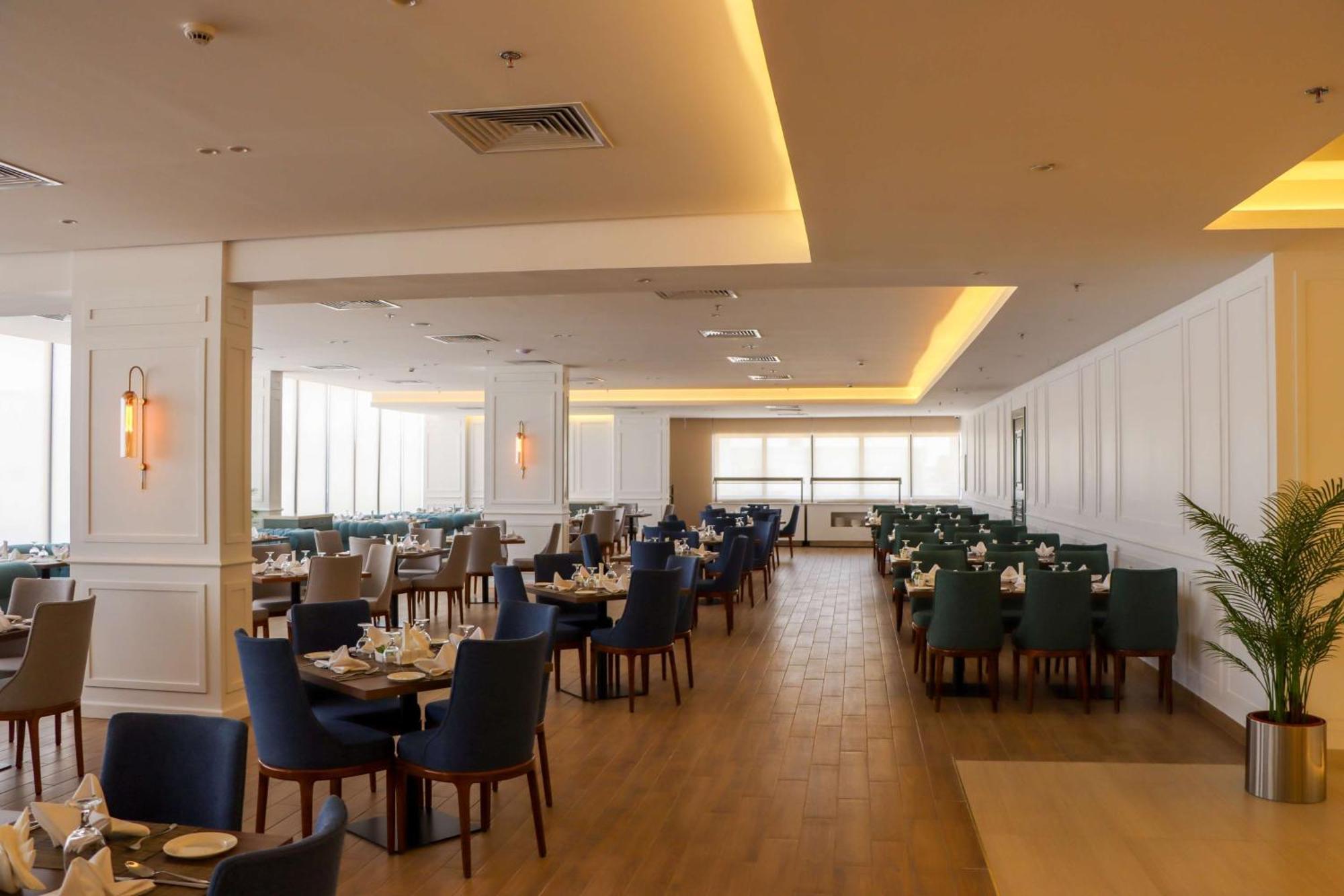 Best Western Plus Jeddah Hotel Madinah Road Bagian luar foto