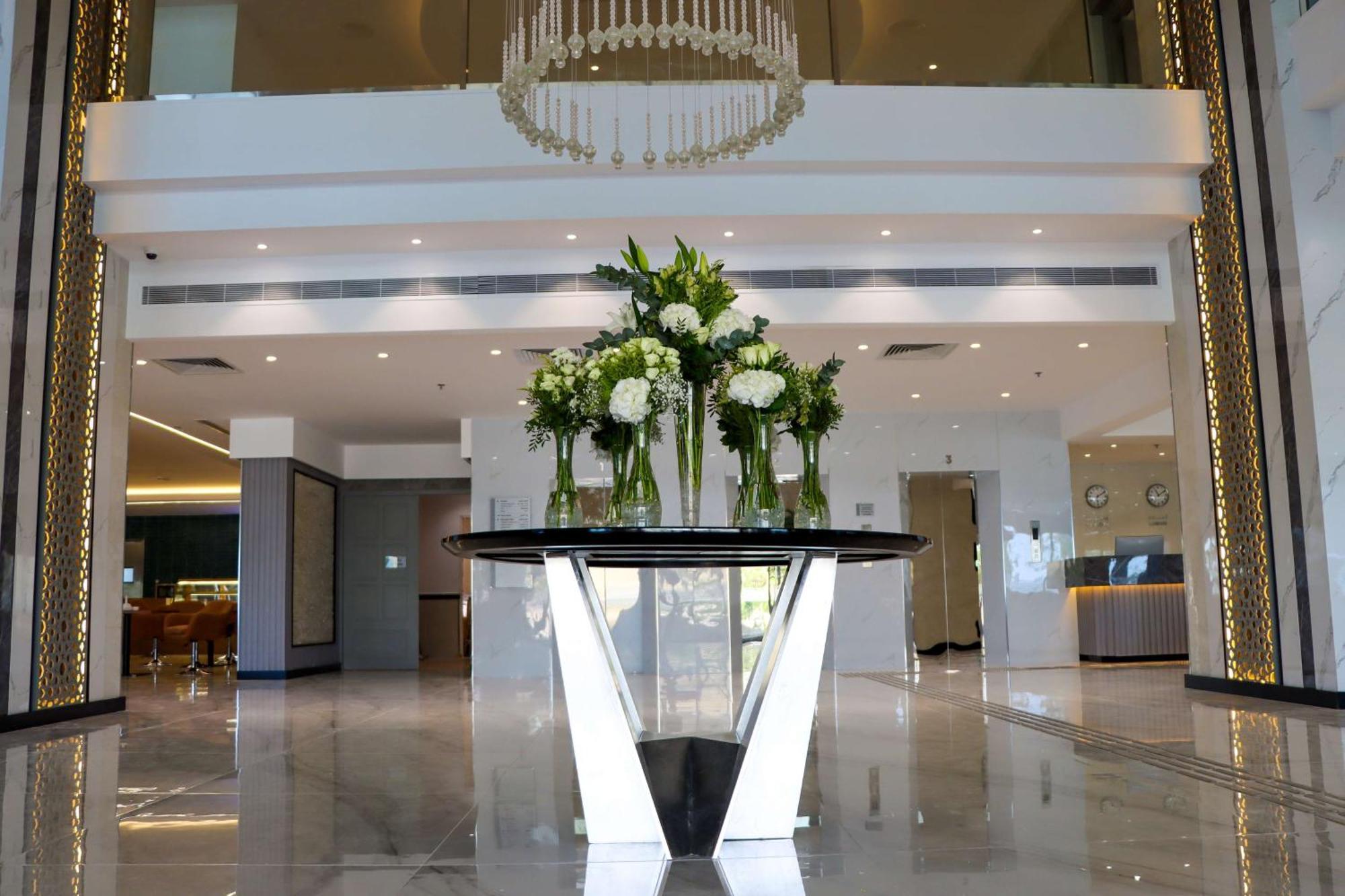 Best Western Plus Jeddah Hotel Madinah Road Bagian luar foto