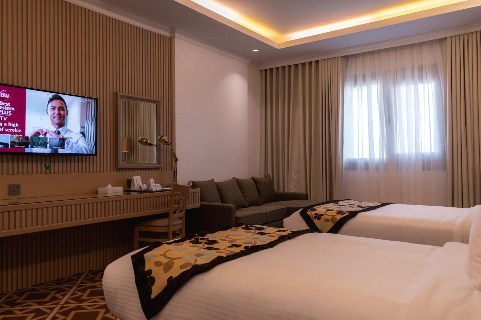 Best Western Plus Jeddah Hotel Madinah Road Bagian luar foto
