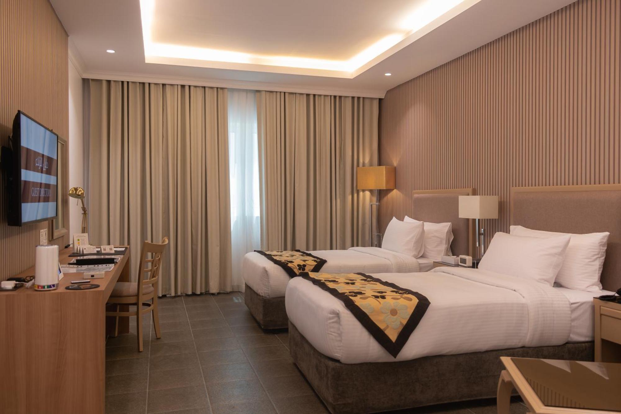 Best Western Plus Jeddah Hotel Madinah Road Bagian luar foto