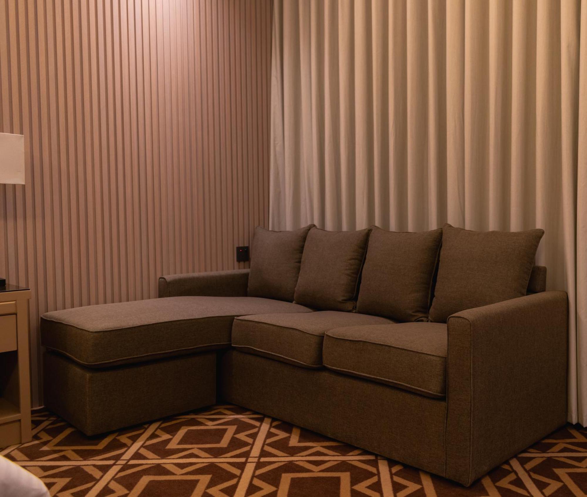Best Western Plus Jeddah Hotel Madinah Road Bagian luar foto